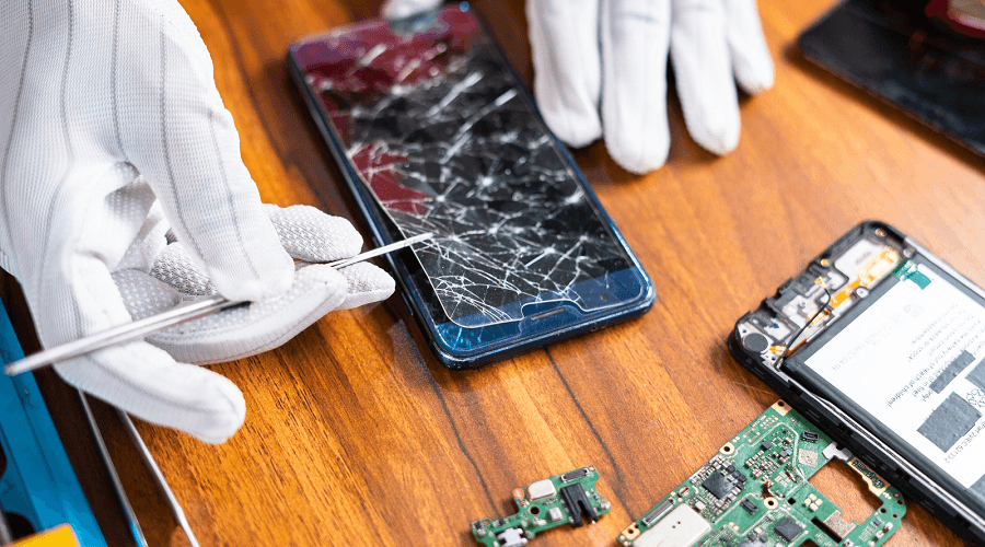 Mobile phone repair technician